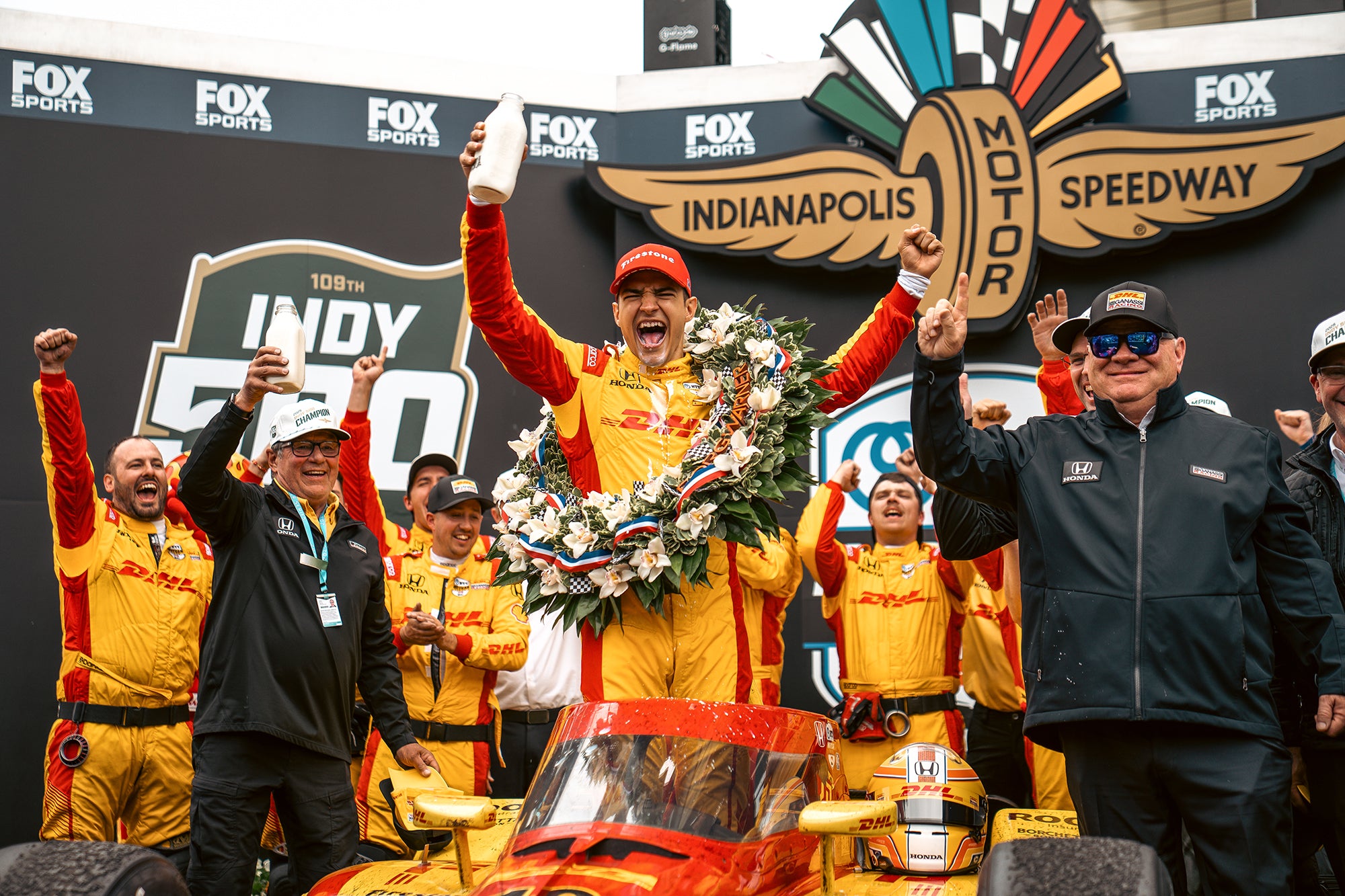 *Autographed* 2025 109th Indianapolis 500 Champion 1:18 Diecast - PRE-ORDER